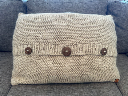 Alpaca Pillow-White Bobble